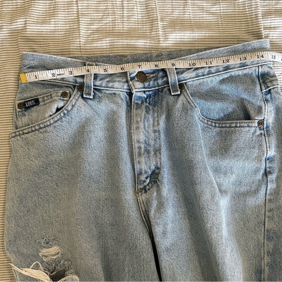 Vintage 90s Lee distressed denim jeans - Picture 8 of 9